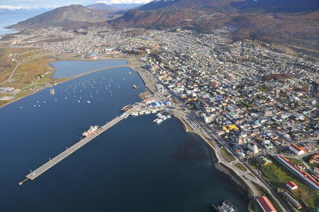 Ushuaia-City---Sobrevuelo-7-minutos-(4)