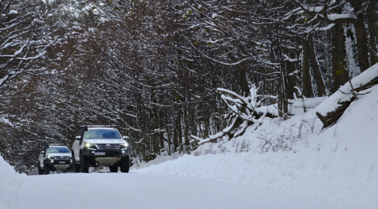 Winter Offroad Lakes