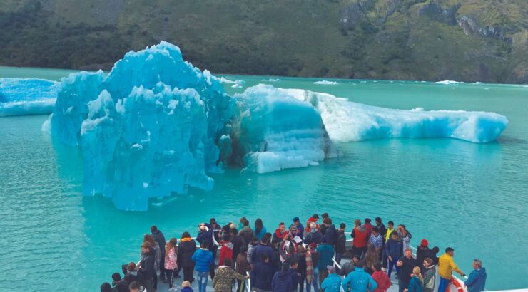 Gourmet Glaciers Cruise Experience