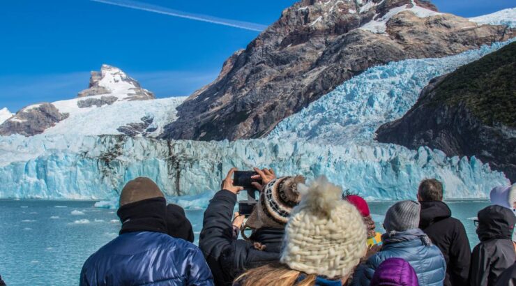 Gourmet Glaciers Cruise Experience